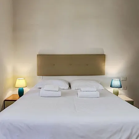 Fiume & Zannoni Apartments By 360Rentals Florence Room photo